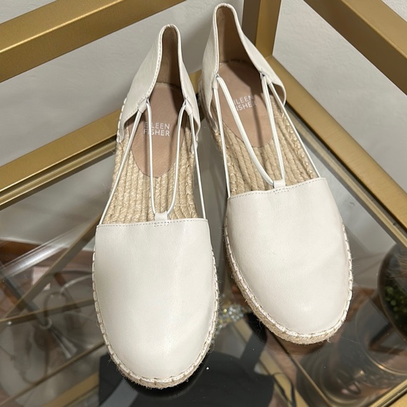 New Eileen Fisher Women’s size 11 Espadrille cream/white flats closed toe - Picture 2 of 6